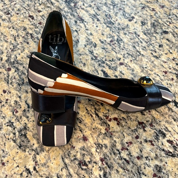 Tibi black and tan silk and leather made in Italy unique block heel shoes - Picture 1 of 12